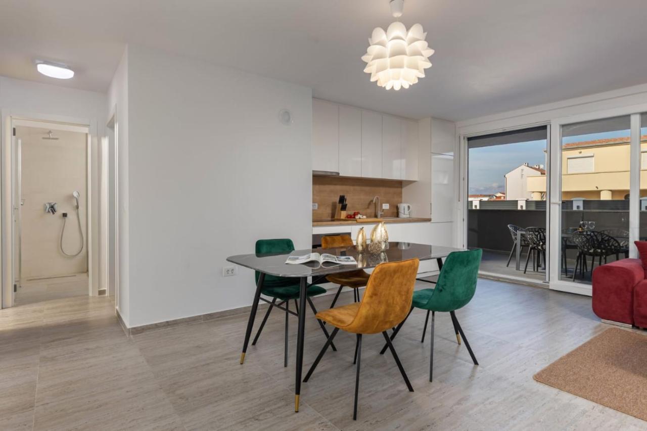 Apartments Cesare Nin Buitenkant foto