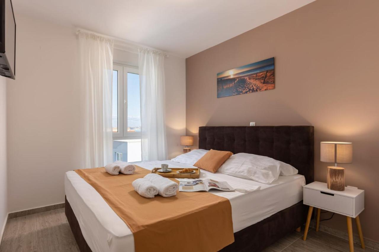 Apartments Cesare Nin Buitenkant foto