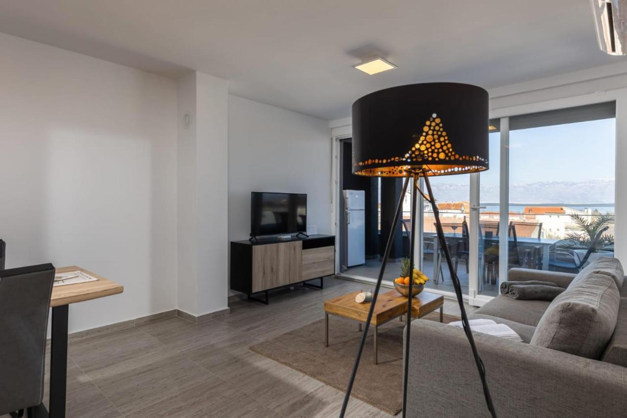 Apartments Cesare Nin Buitenkant foto