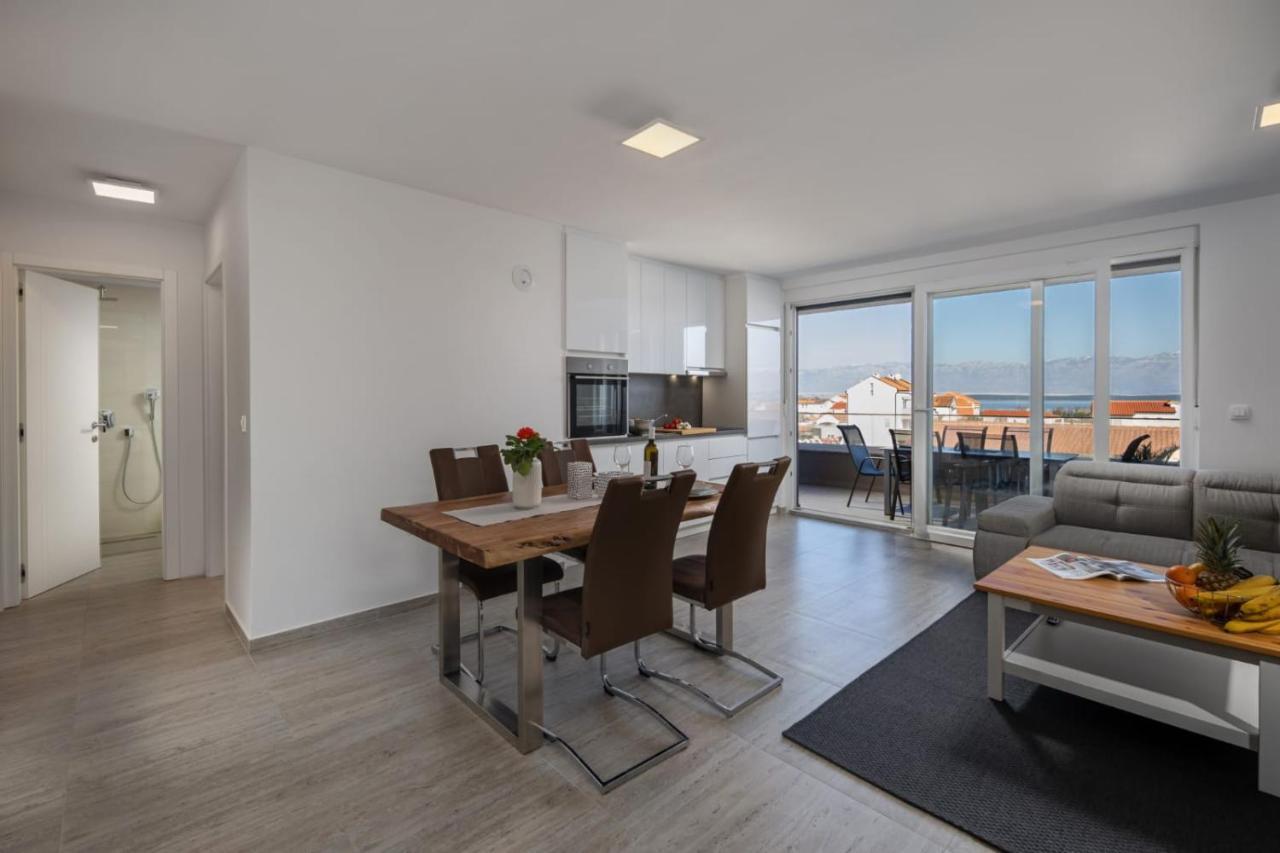 Apartments Cesare Nin Buitenkant foto