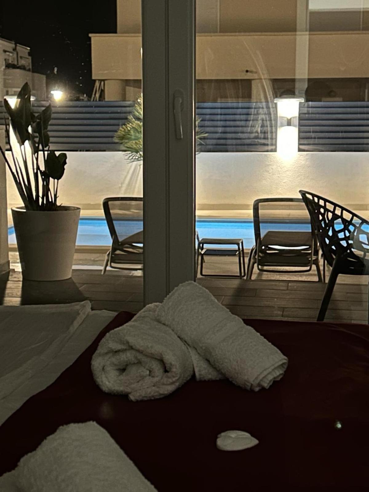 Apartments Cesare Nin Buitenkant foto